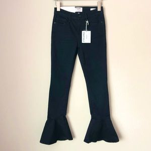 \Frame\• NWT Le Skinny de Jeanne Flounce Hem